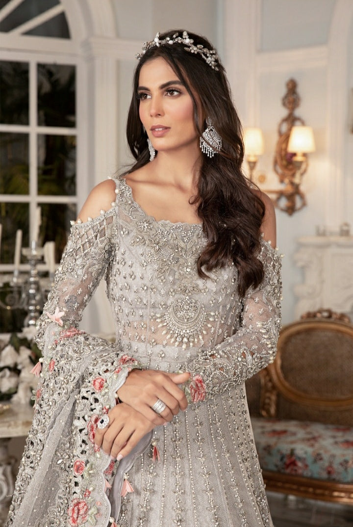 Maria - B Exclusive EMBROIDERY AND HANDWORK